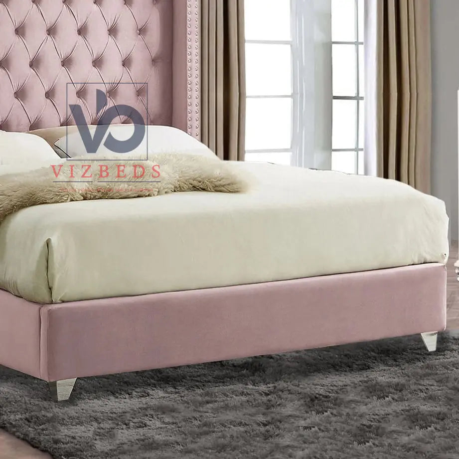 Jantry Winged Bed